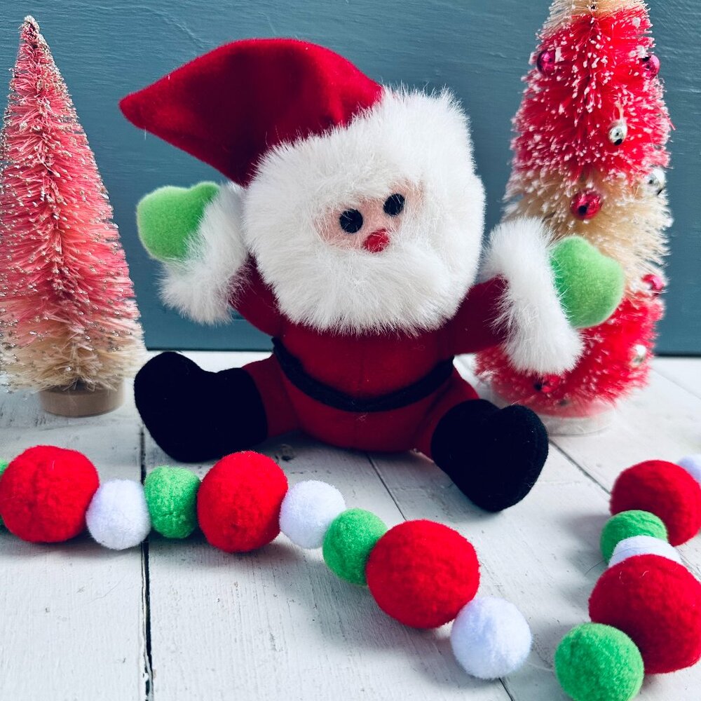 Vintage 1988 Dakin Plush Santa Shelf Sitter Christmas Doll Stuffed Decor 5.5"